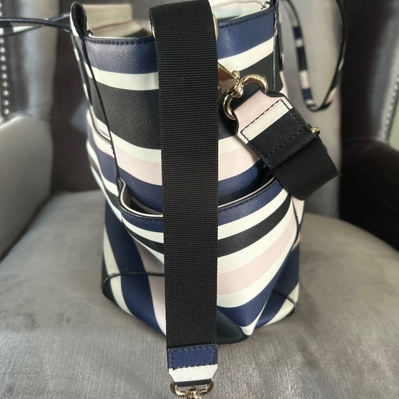 Kate Spade Striped Kaylie Grove street Diaper Baby Bag/ Tote - Picture 6 of 8